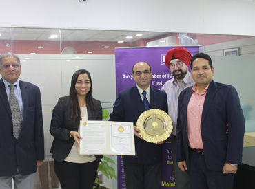 GOLDEN PEACOCK - 2016